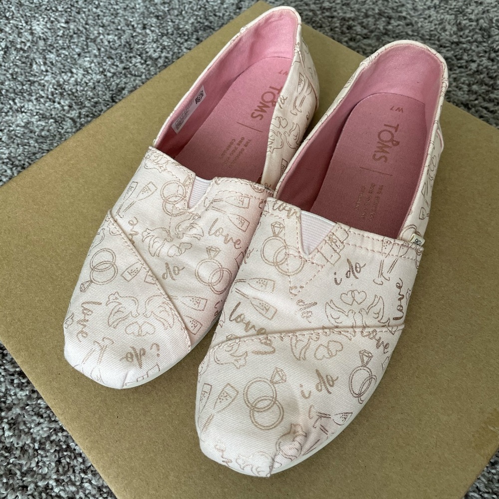 Toms Pink Wedding Day Print Womens Classics Bride